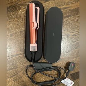 Dyson airstrait straightener